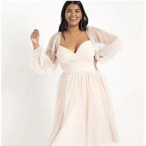 Eloqui Tiered Puff Sleeve Dress